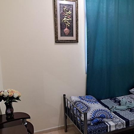 Top House Hostel Abu Dabi Dış mekan fotoğraf