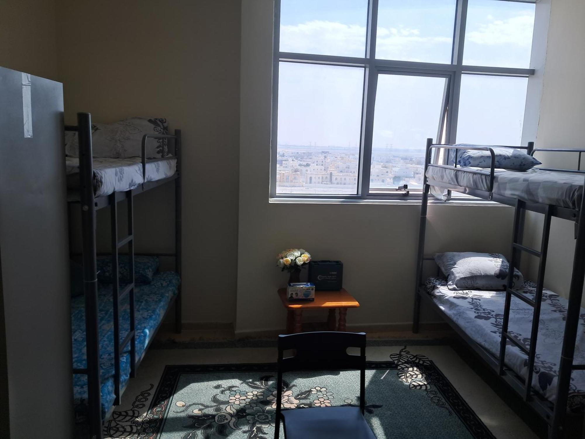 Top House Hostel Abu Dabi Dış mekan fotoğraf